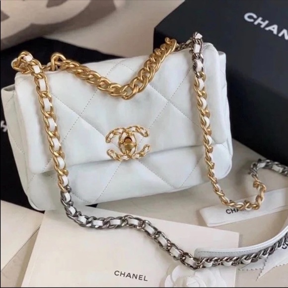 chanel 19 white